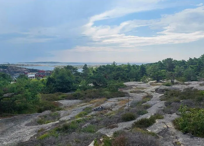 Feriehus Overlooking Fishing Harbour In Hvaler