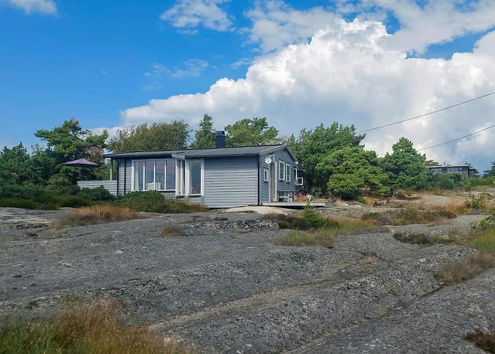 Feriehus Overlooking Fishing Harbour In Hvaler
